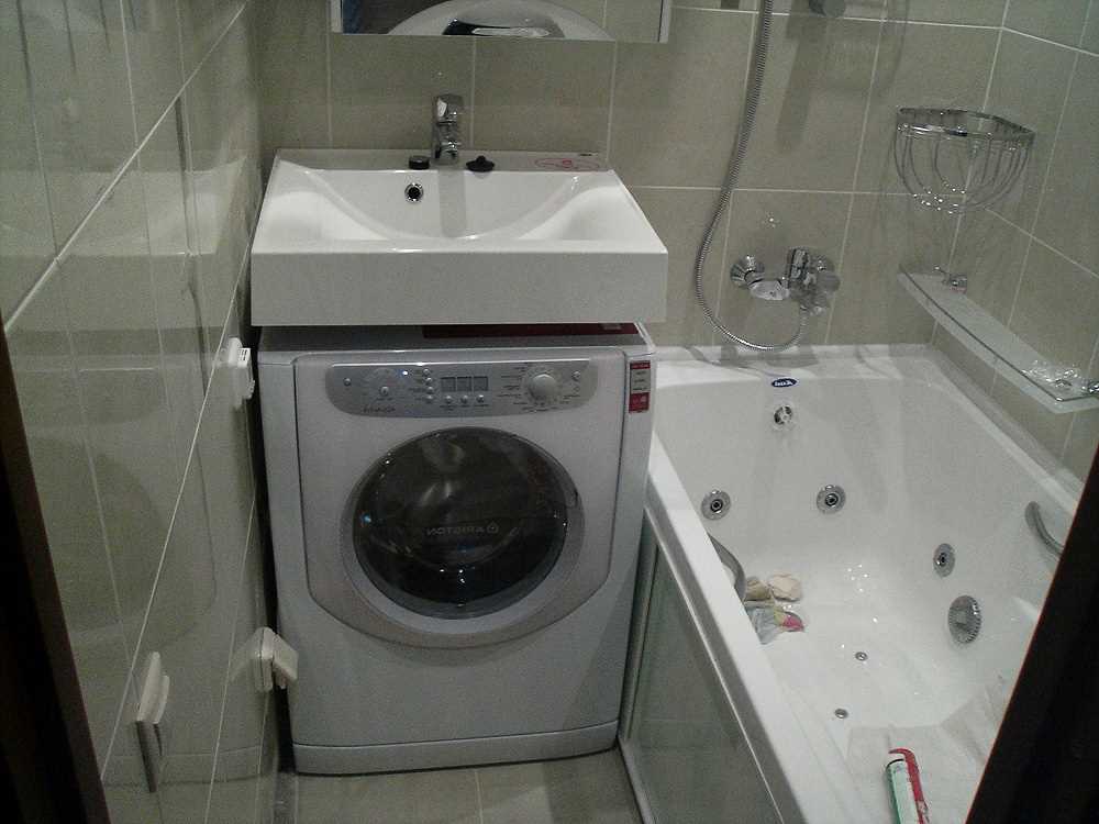 Как установить стиральный автомат в нишу ванной комнаты.