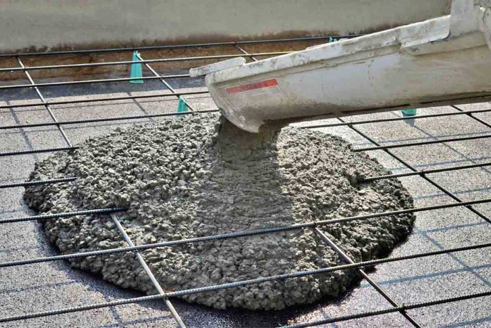 Как выбрать правильный бетон для строительных работ: советы от специалистов